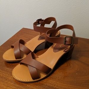 Bamboo sandals